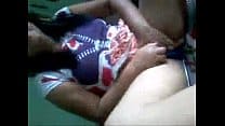 un video di sesso rubato questo con una mamma troia e ninfomane ripresa di nascosto mentre si masturba la fica