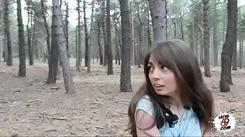 teen porno in foresta